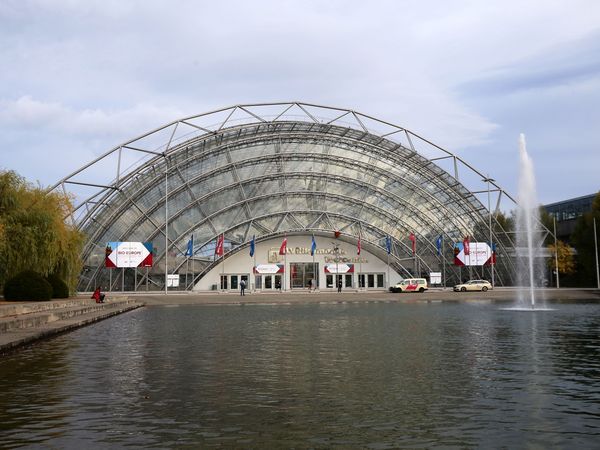 Tagung & Konferenz Leipzig Convention: Bio-Europe 2022 mit Eingang zur Glashalle 